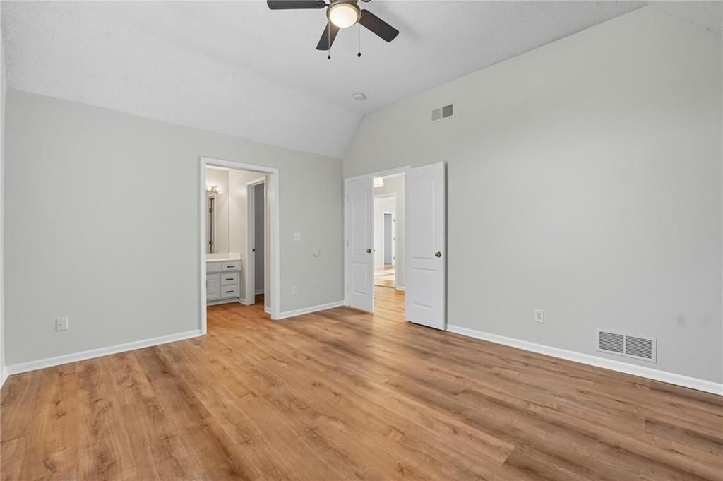 5829 Manor Lane — photo 29