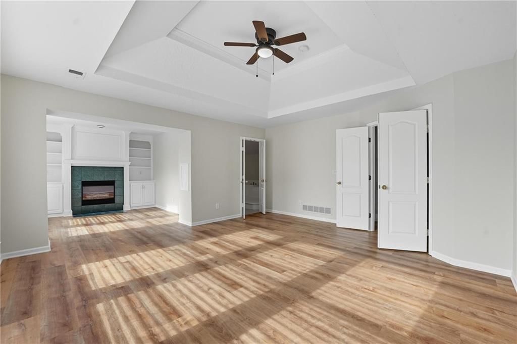 5829 Manor Lane — photo 40