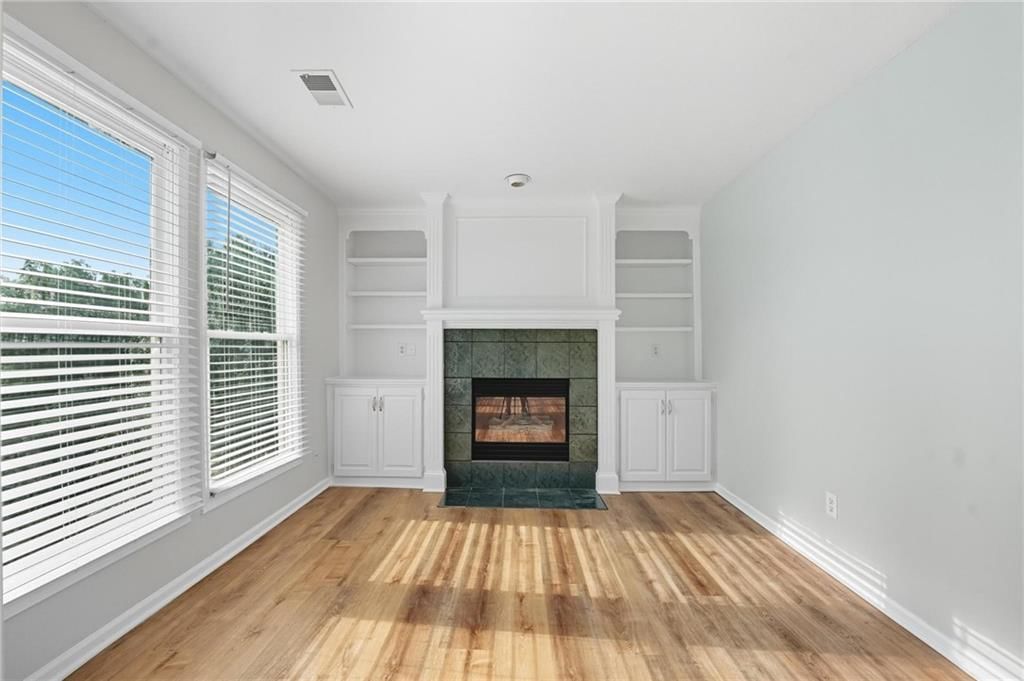 5829 Manor Lane — photo 41