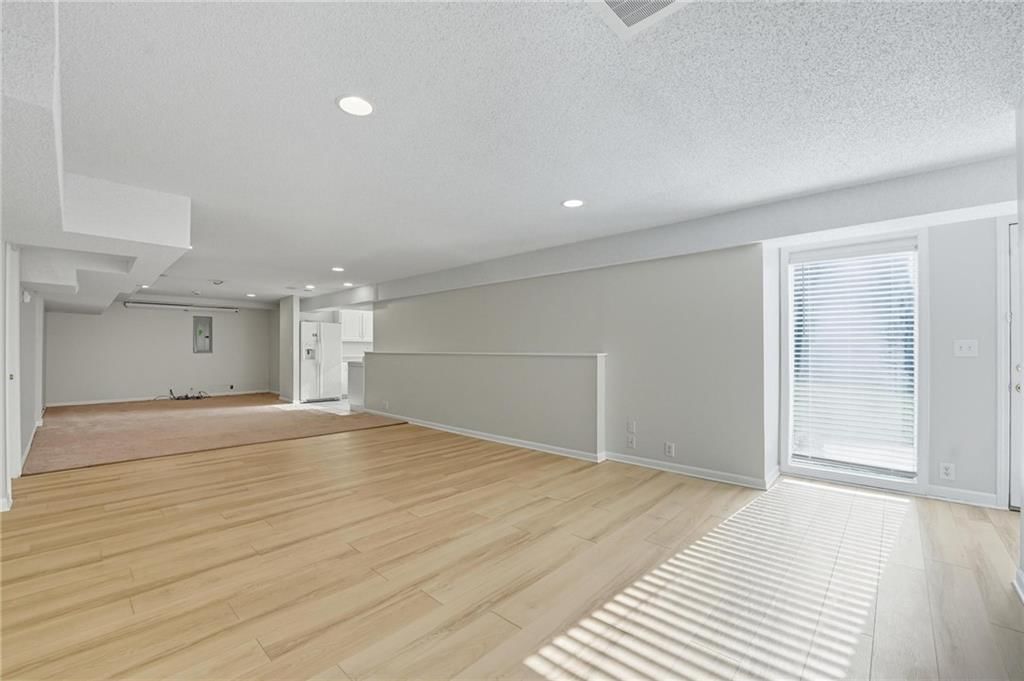 5829 Manor Lane — photo 46