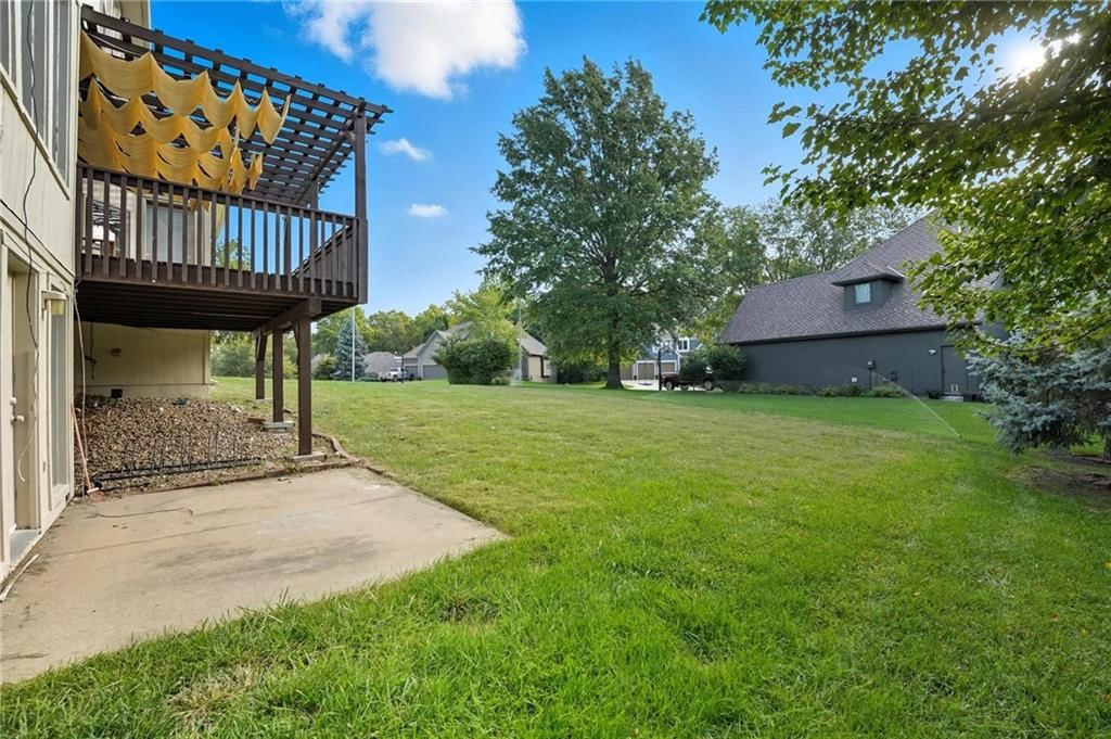 5829 Manor Lane — photo 56