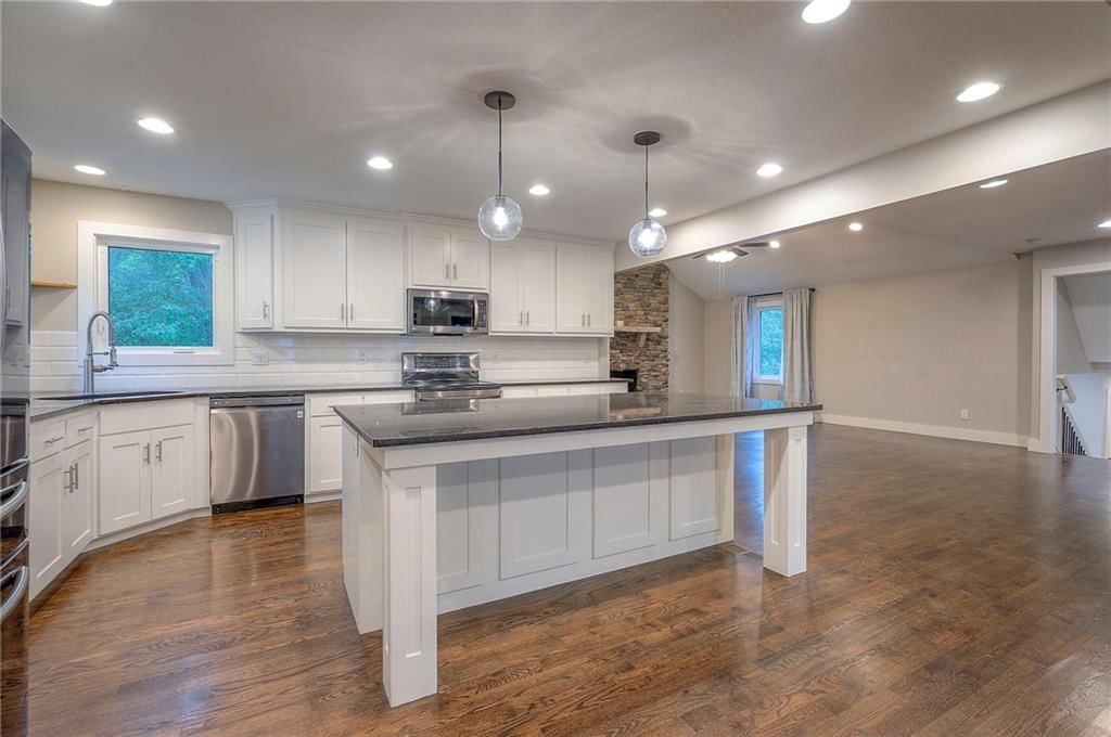 14129 S Locust Street — photo 14