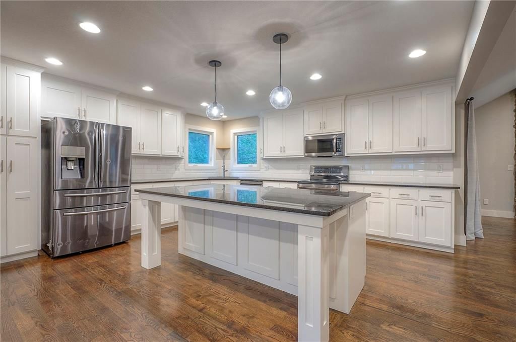 14129 S Locust Street — photo 15