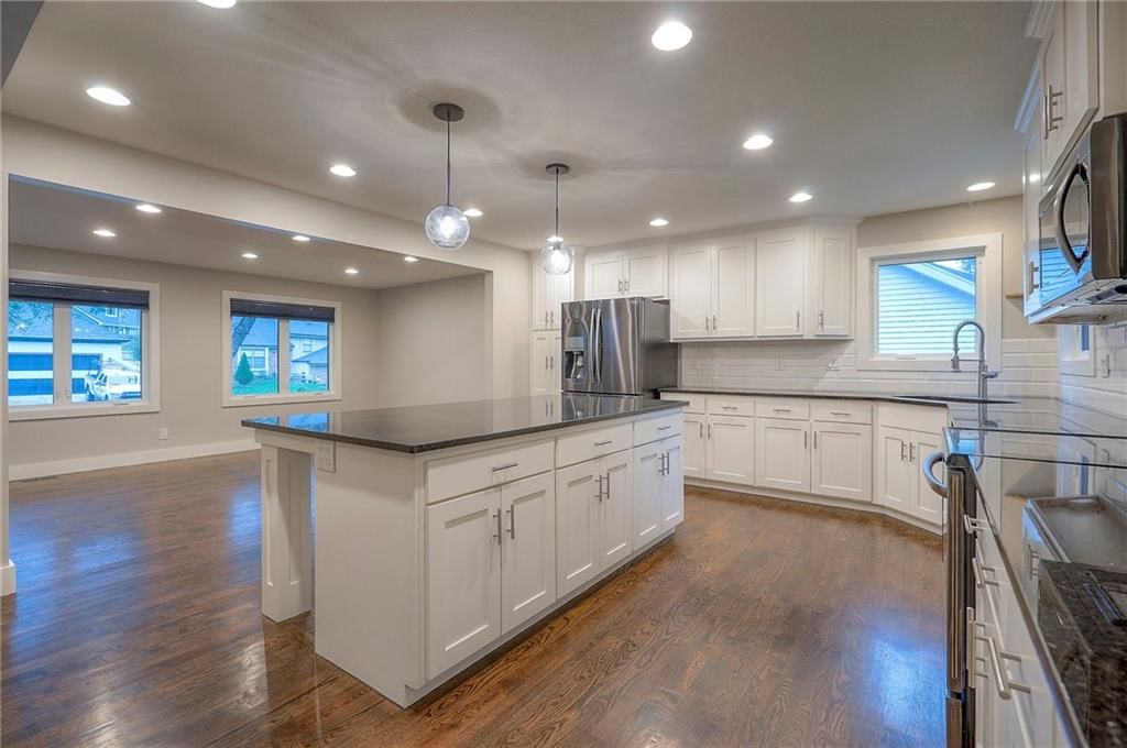 14129 S Locust Street — photo 18