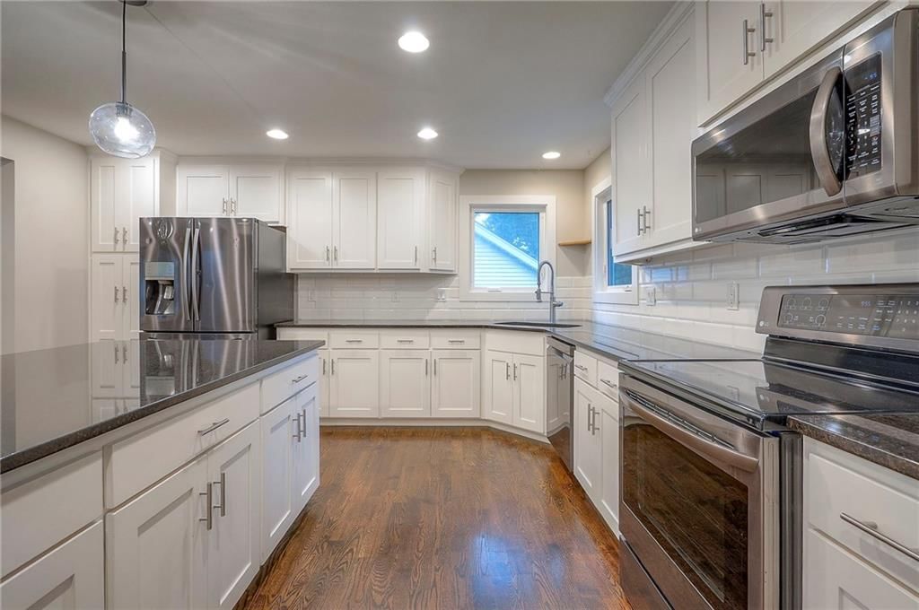 14129 S Locust Street — photo 19