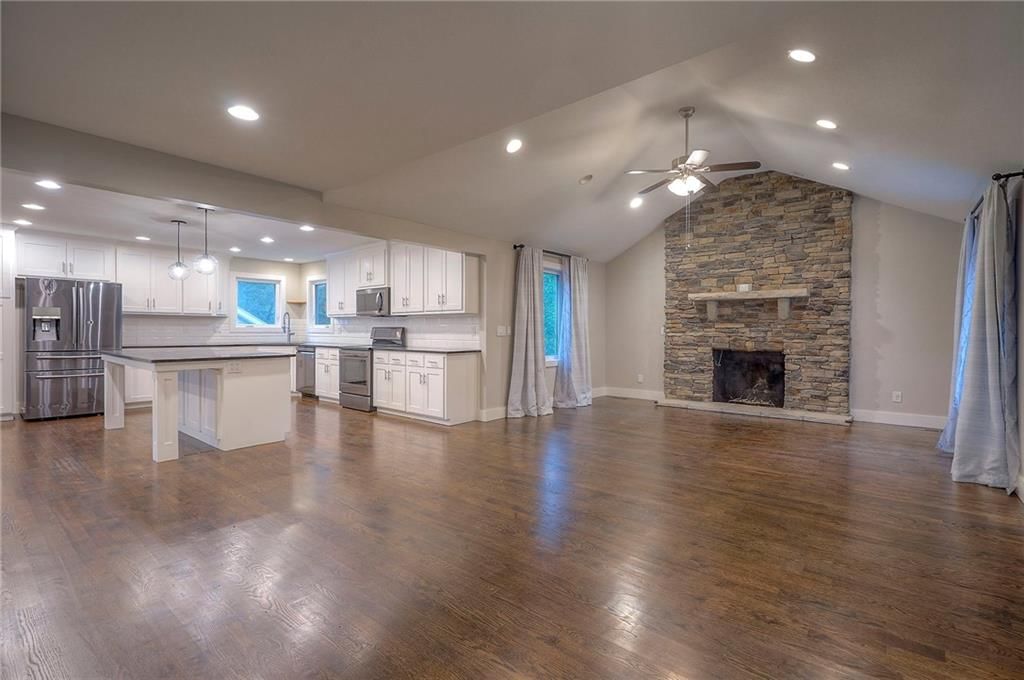 14129 S Locust Street — photo 24