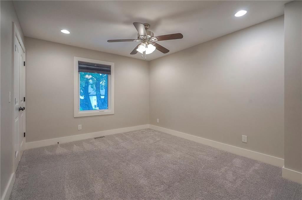 14129 S Locust Street — photo 28