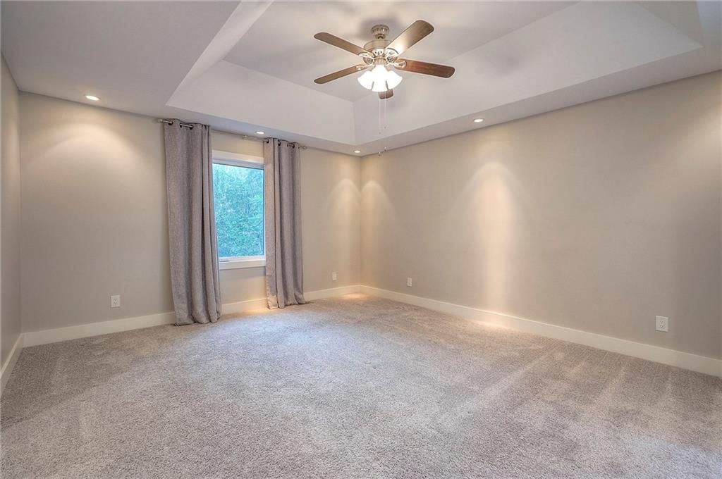 14129 S Locust Street — photo 31