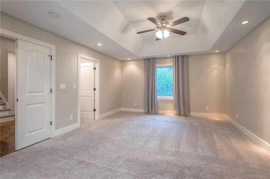 14129 S Locust Street — photo 33