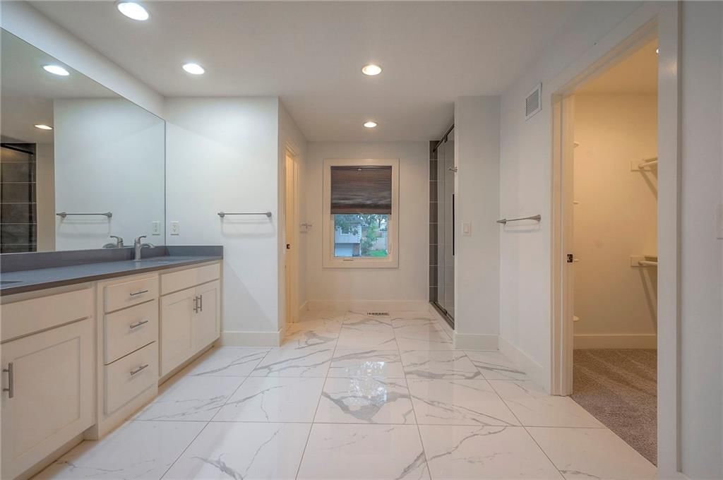 14129 S Locust Street — photo 37