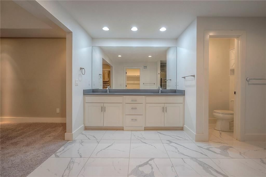14129 S Locust Street — photo 39