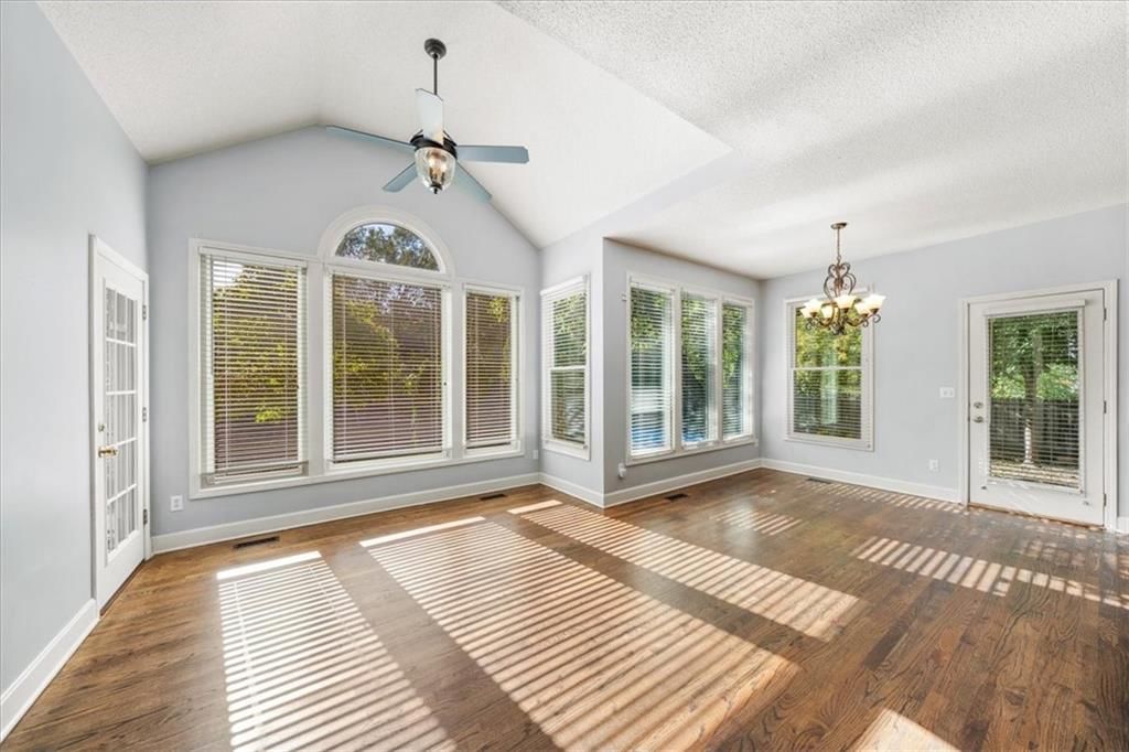 6019 W 124th Street — photo 11