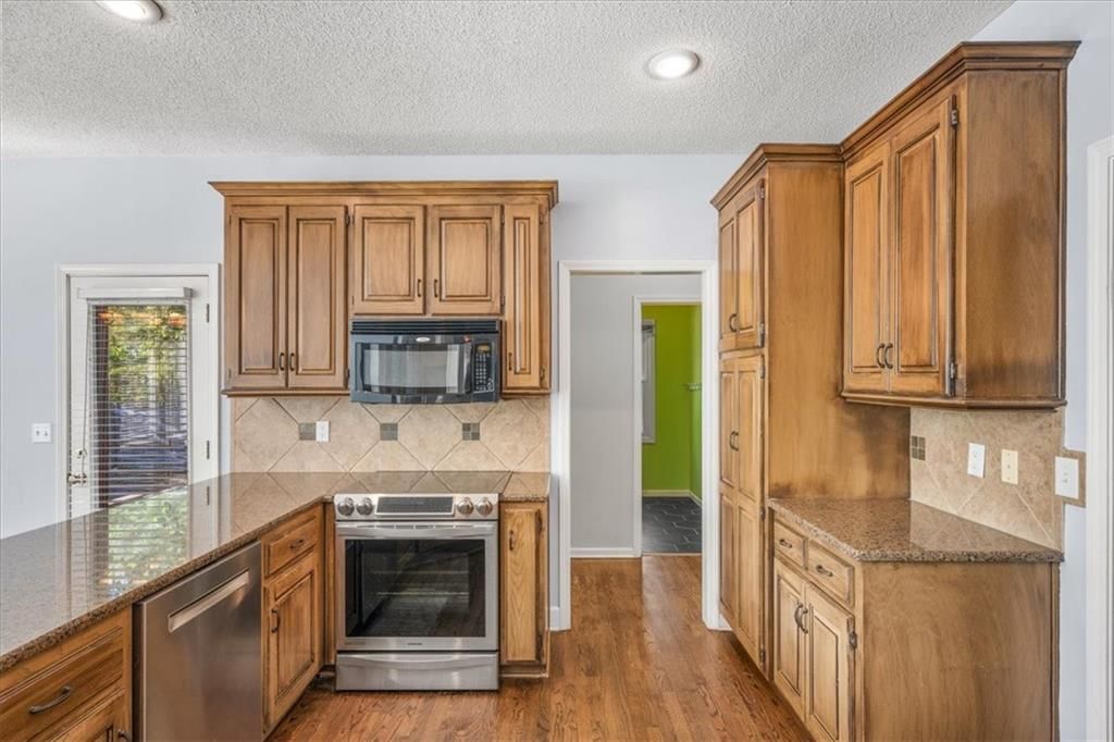 6019 W 124th Street — photo 14