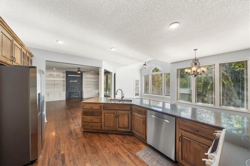 6019 W 124th Street — photo 16