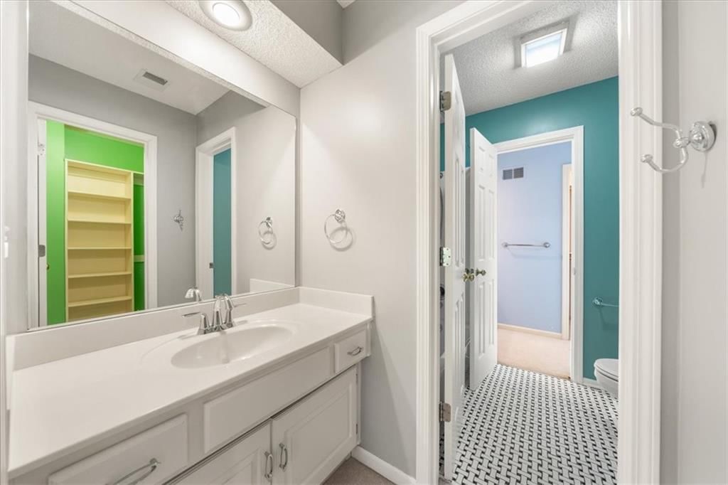 6019 W 124th Street — photo 26