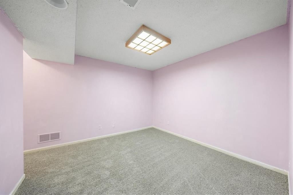 6019 W 124th Street — photo 30