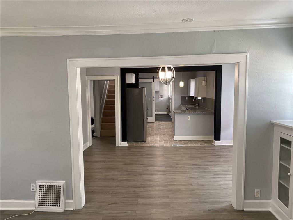 4336 Indiana Avenue — photo 9