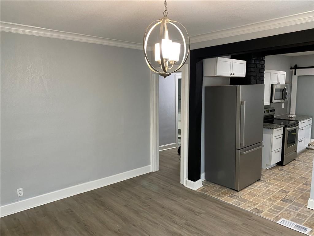 4336 Indiana Avenue — photo 11