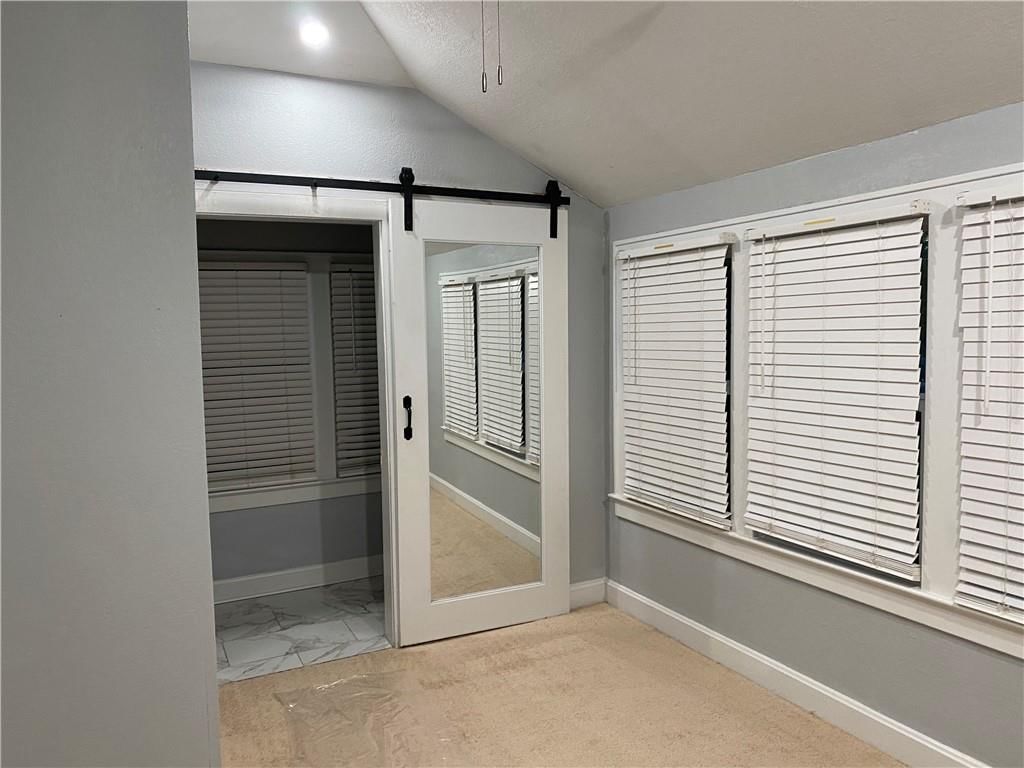 4336 Indiana Avenue — photo 28