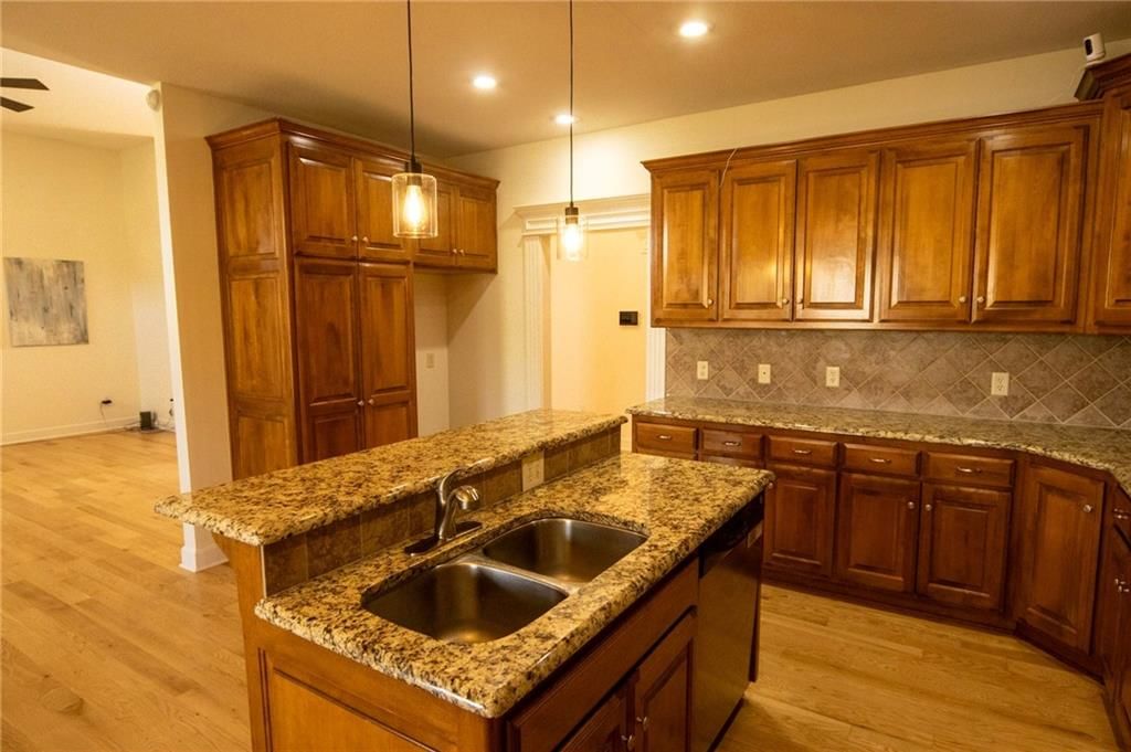 3804 Kingston Court — photo 11