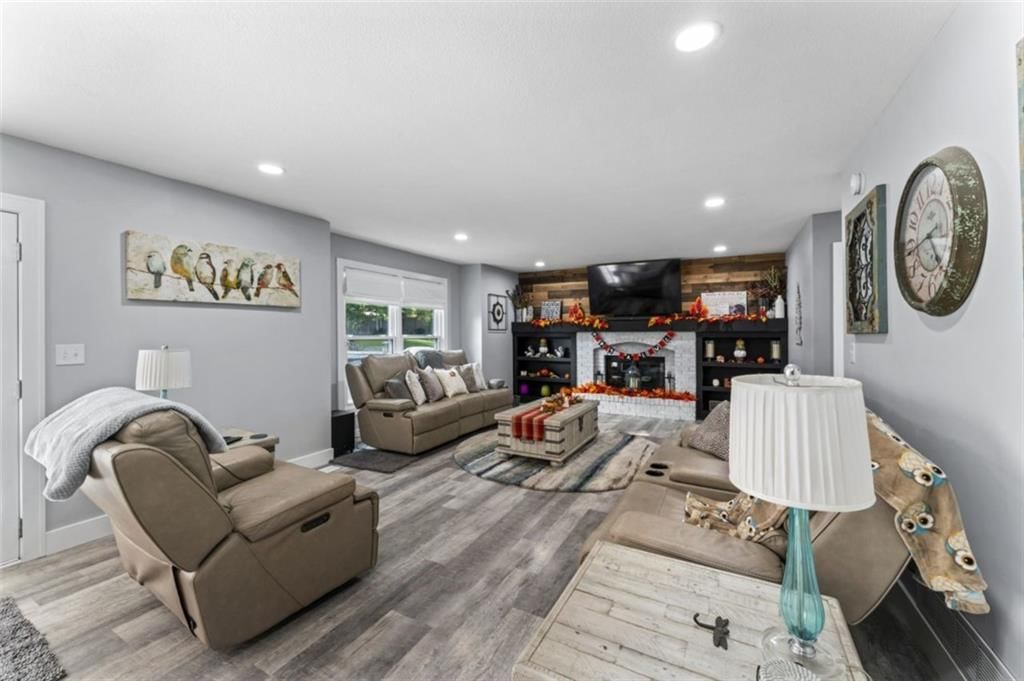 624 S Bittersweet Road — photo 4