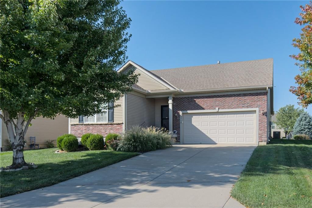23718 W 88th Terrace, Lenexa, KS