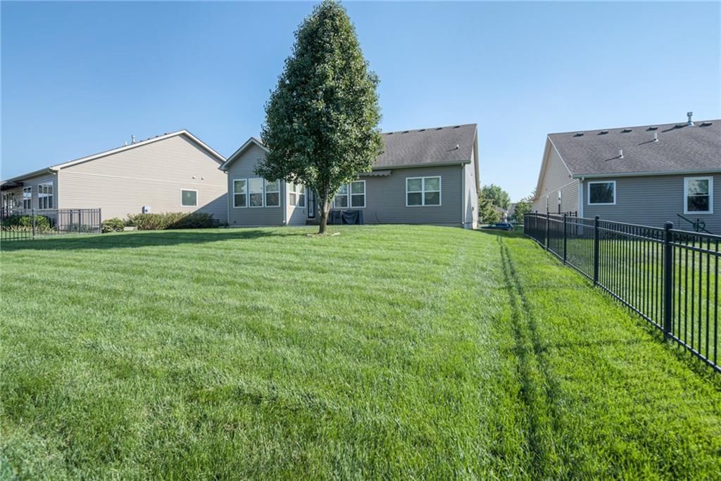 23718 W 88th Terrace — photo 37