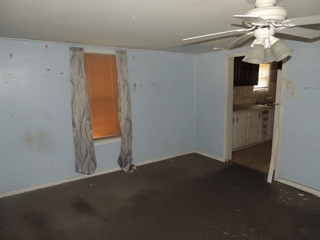 923 E Parker Avenue — photo 5