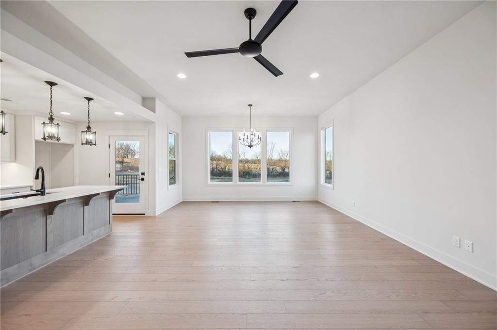 2152 Black Walnut Drive — photo 4