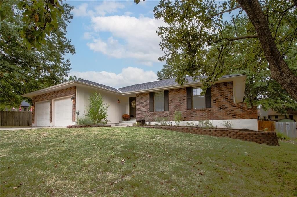 5017 S Bryant Court — photo 2