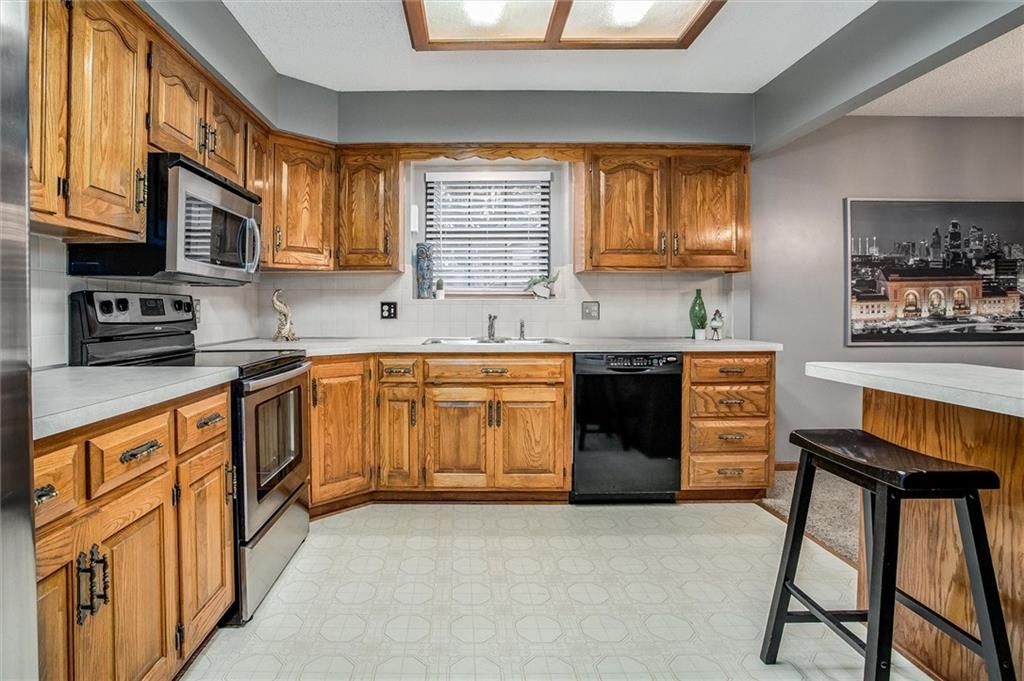 5017 S Bryant Court — photo 8
