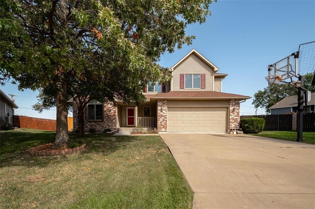 1303 Pin Oak Circle — photo 3
