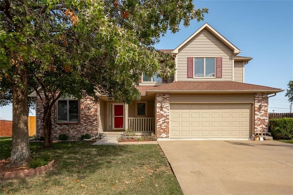 1303 Pin Oak Circle — photo 4