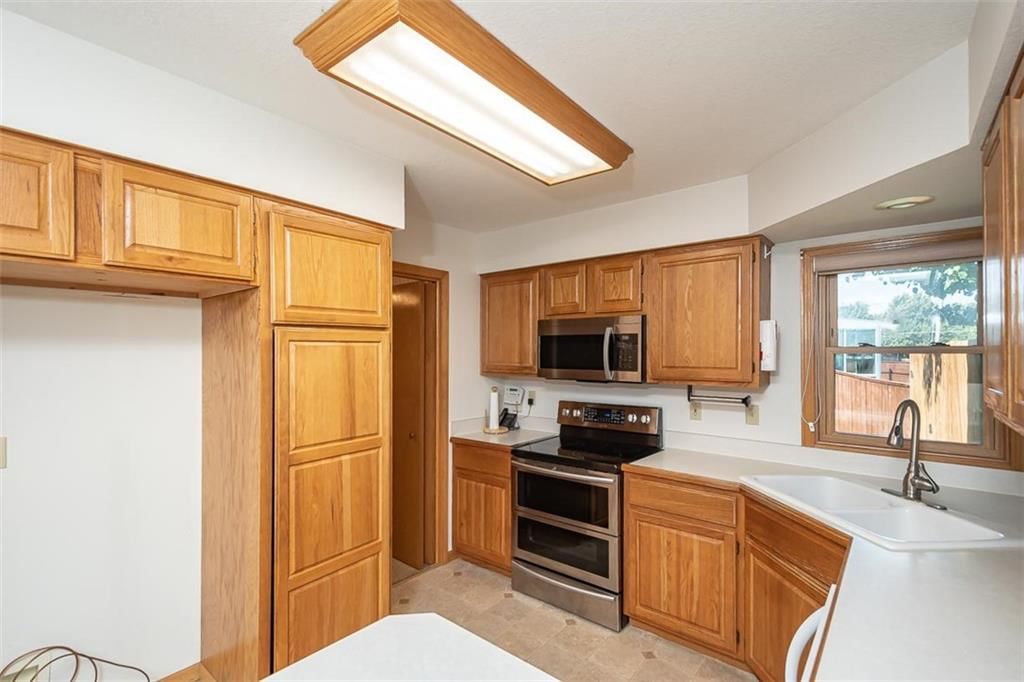 1303 Pin Oak Circle — photo 17