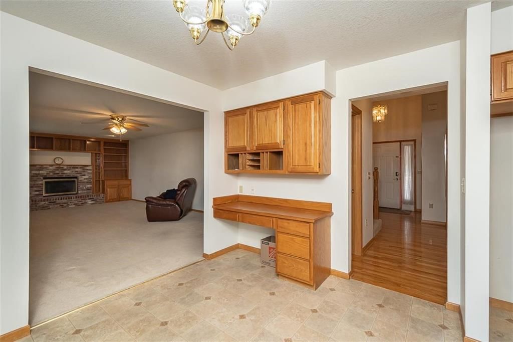 1303 Pin Oak Circle — photo 21