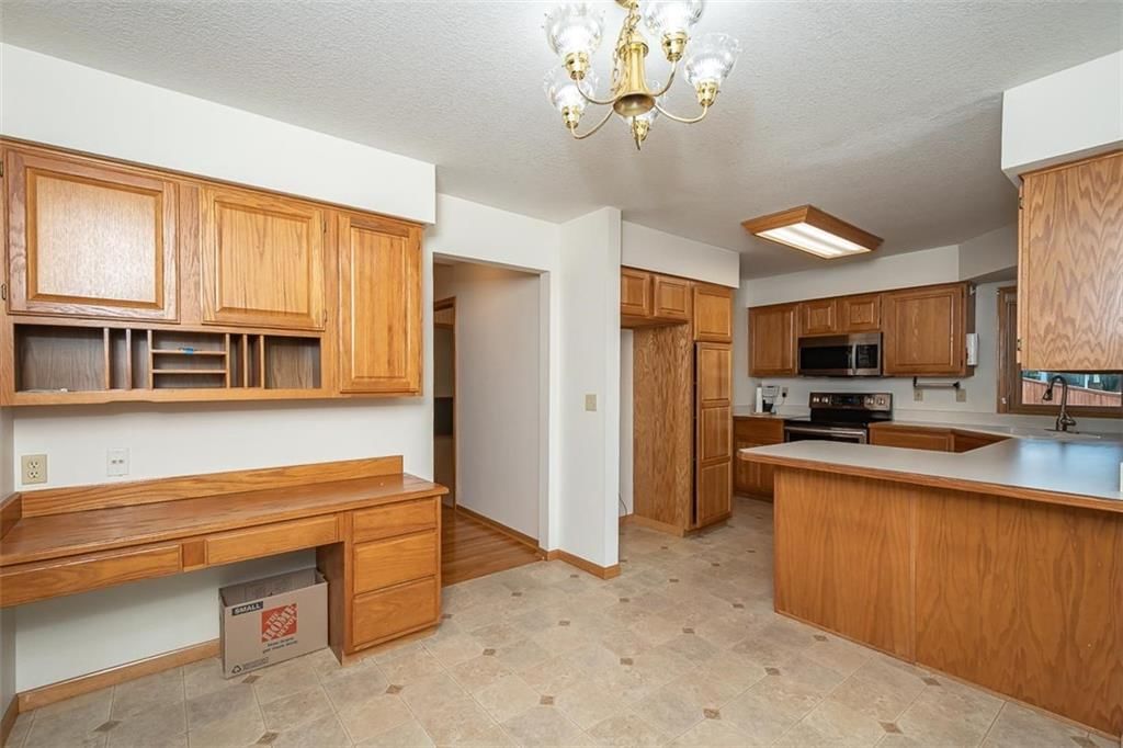 1303 Pin Oak Circle — photo 22