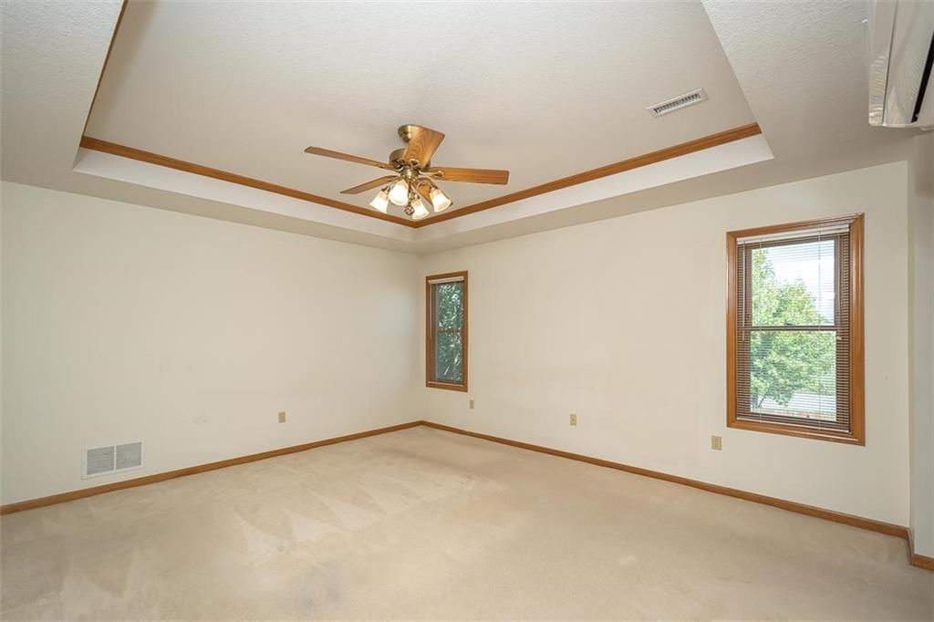 1303 Pin Oak Circle — photo 34