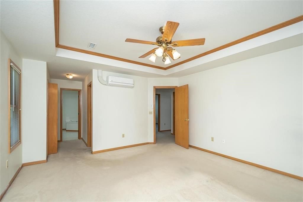 1303 Pin Oak Circle — photo 36