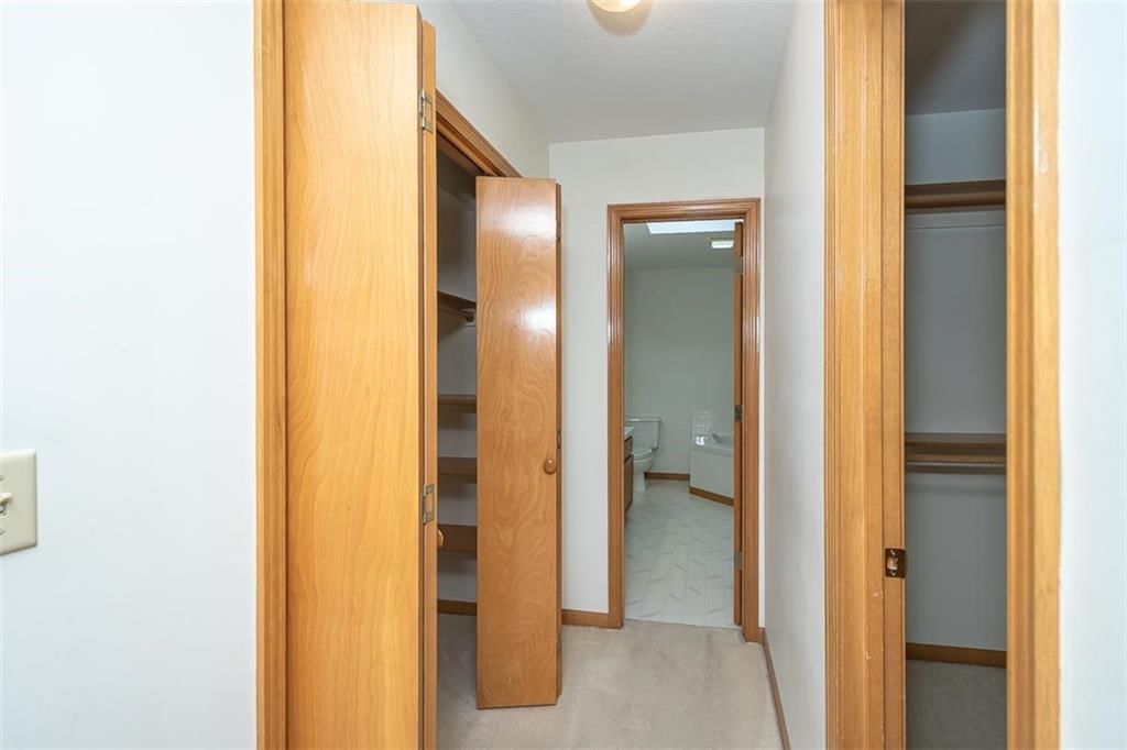 1303 Pin Oak Circle — photo 37