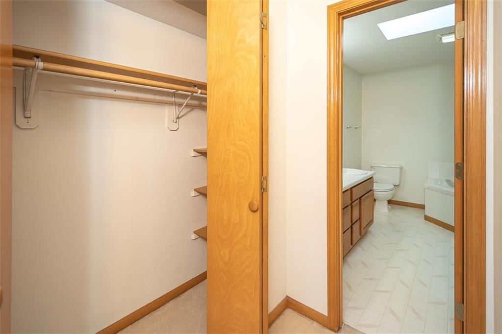 1303 Pin Oak Circle — photo 39
