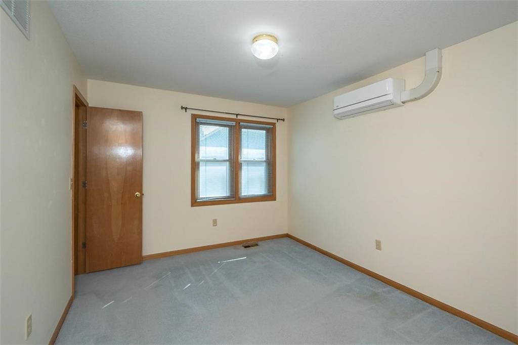 1303 Pin Oak Circle — photo 44