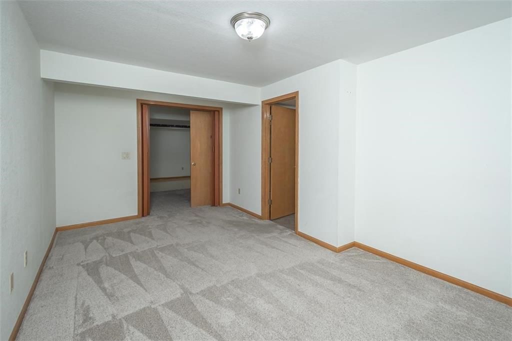 1303 Pin Oak Circle — photo 51