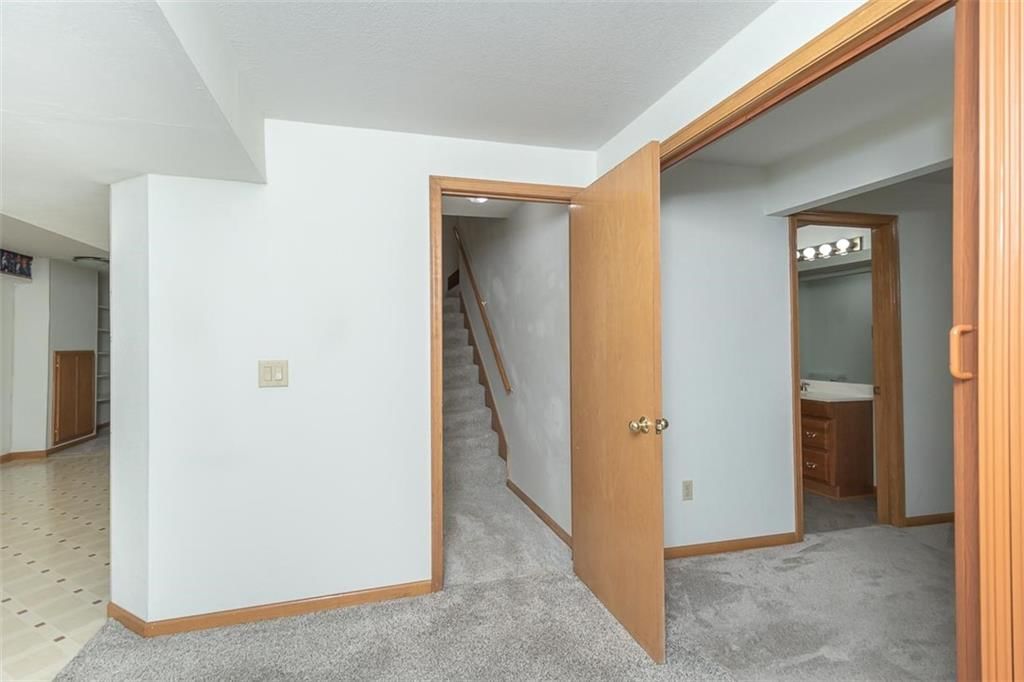 1303 Pin Oak Circle — photo 53