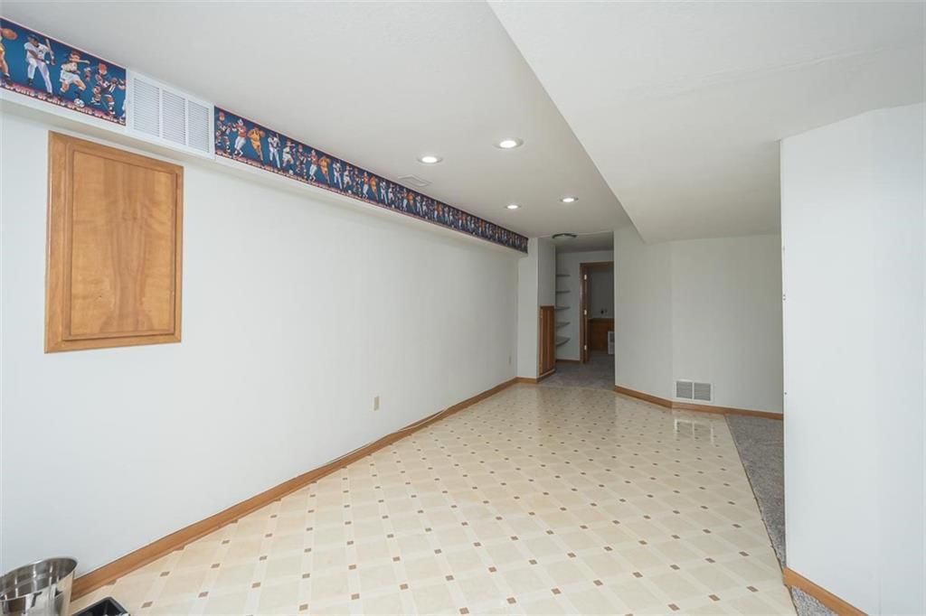 1303 Pin Oak Circle — photo 54