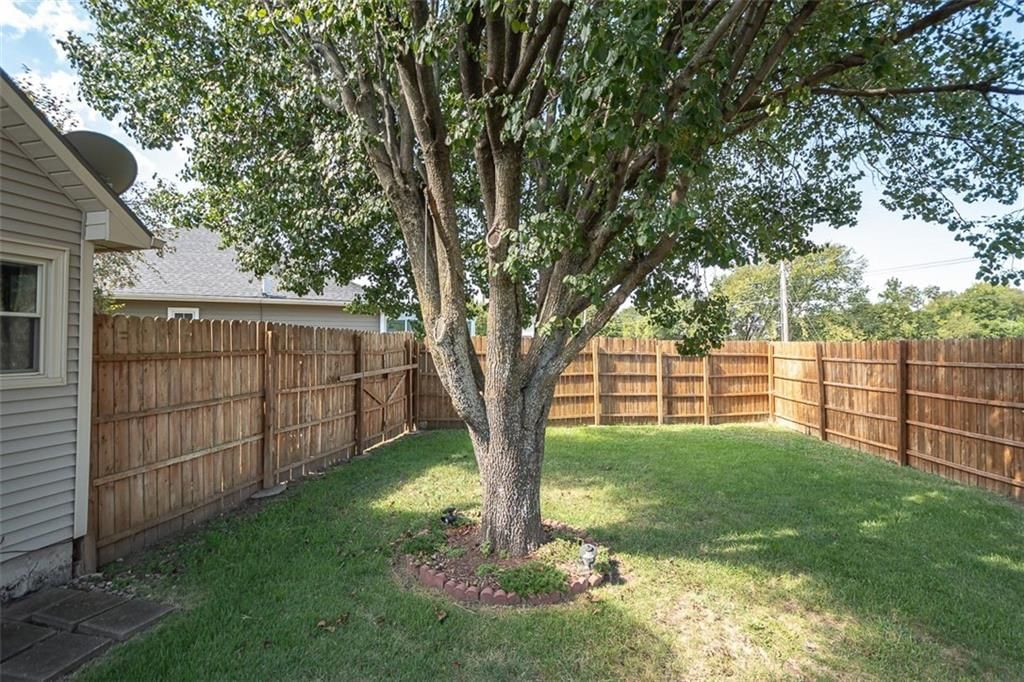 1303 Pin Oak Circle — photo 65