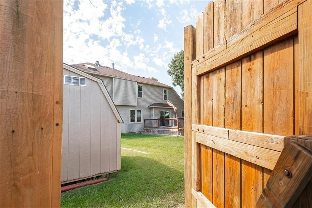 1303 Pin Oak Circle — photo 71
