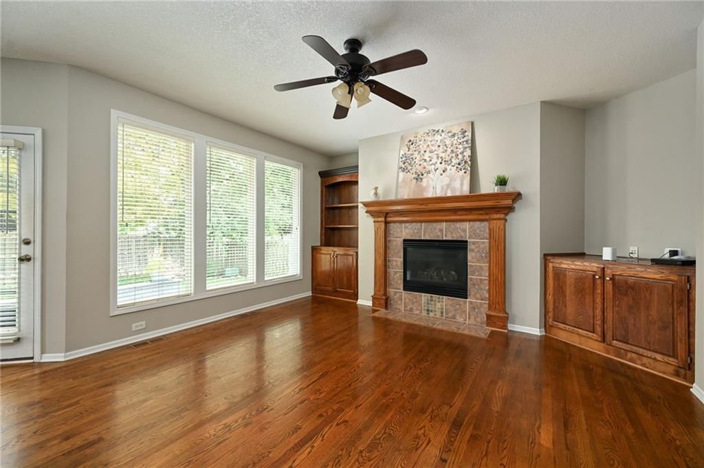 Photo 14 of 35 - 15101 W 146th Circle