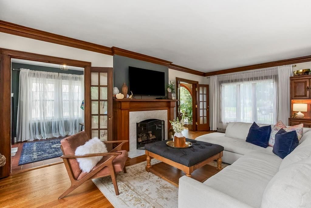 Photo 7 of 34 - 214 W 70th Street