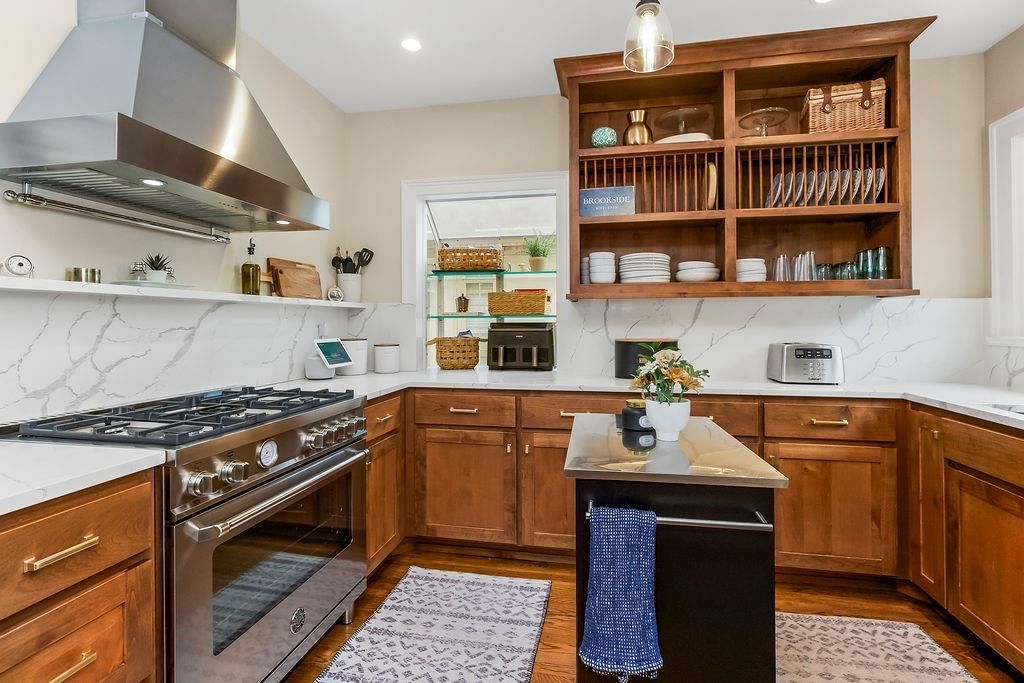 Photo 12 of 34 - 214 W 70th Street