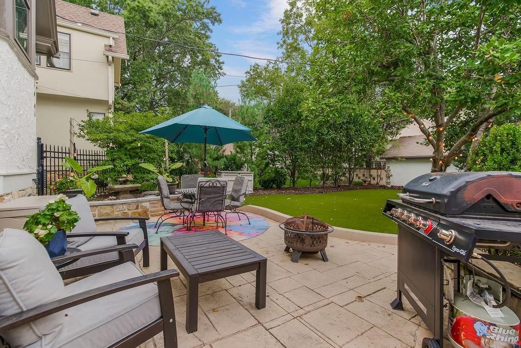 Photo 29 of 34 - 214 W 70th Street